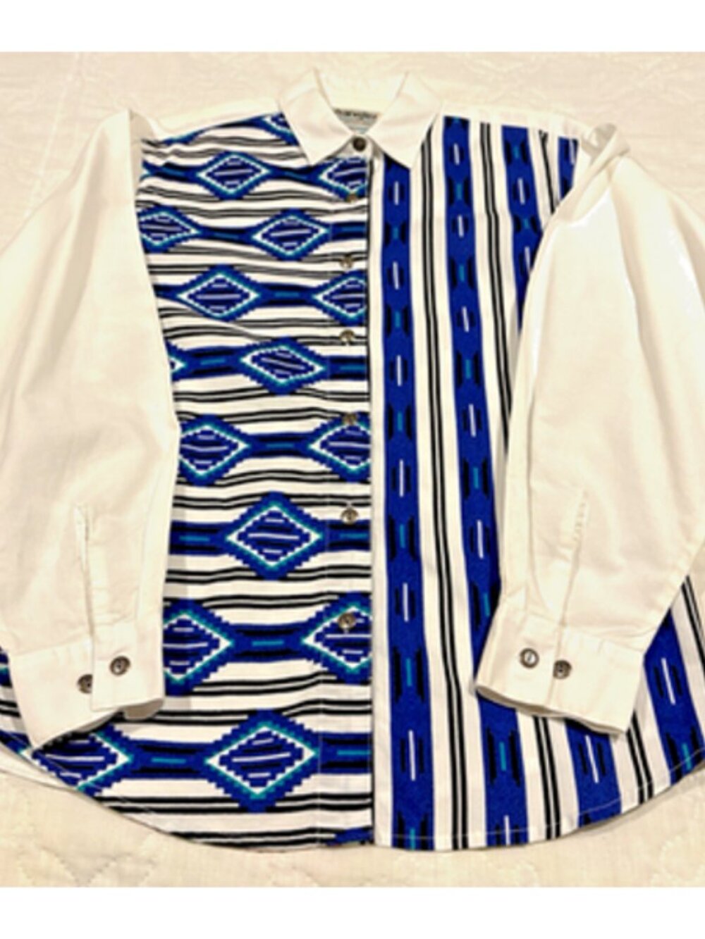 Wrangler western style button long sleeve shirt women's blue Aztec Size M (40)